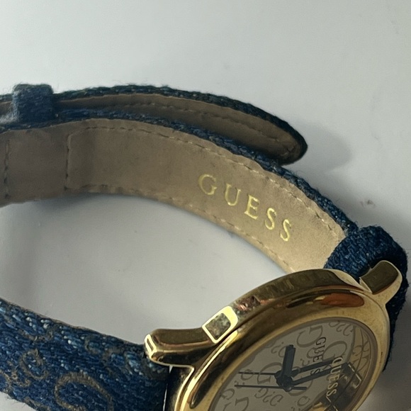 Guess Watch y2k style gold and blue - Picture 3 of 5